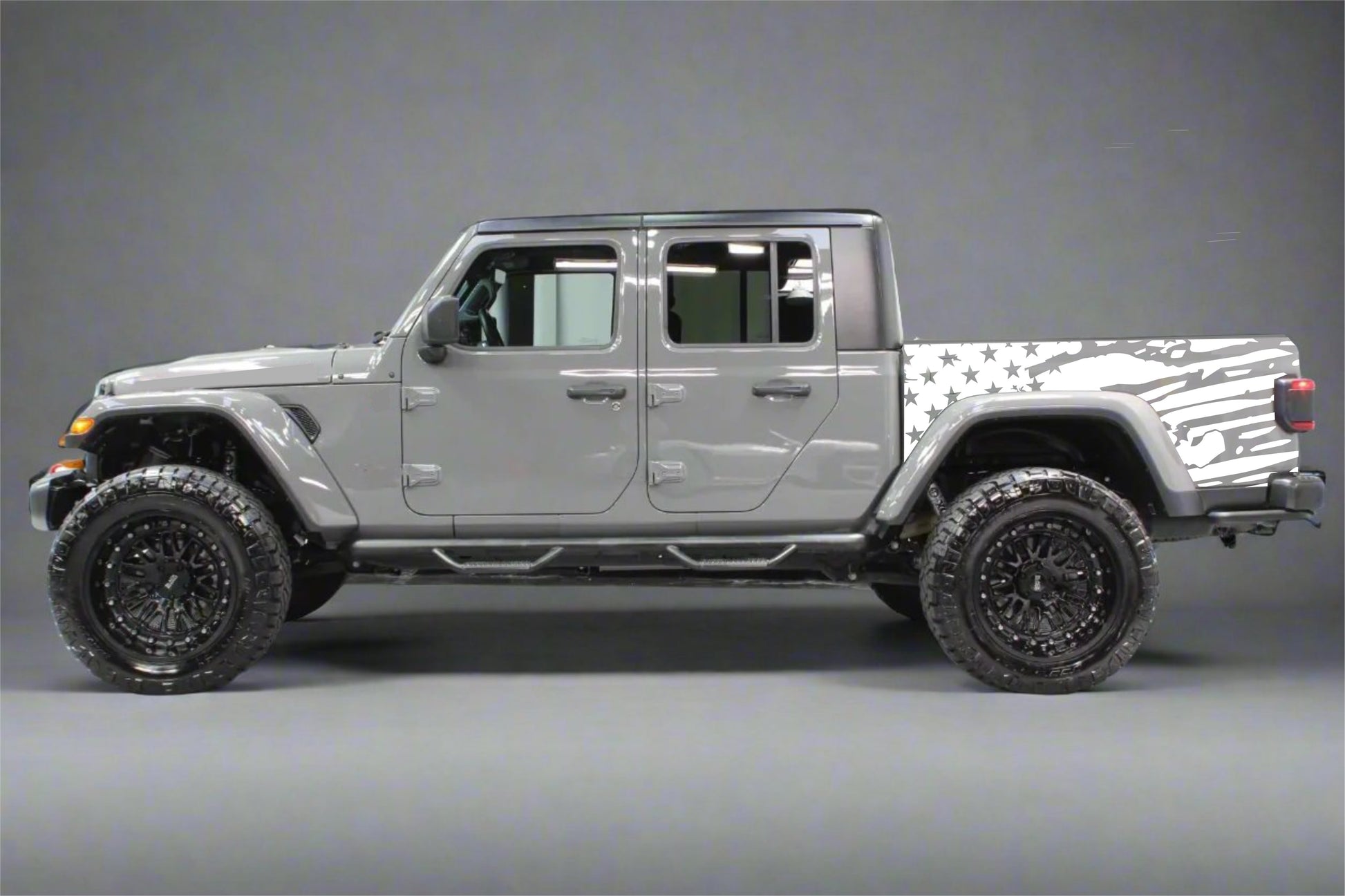 Distressed American Flag Jeep Gladiator Sides Decal