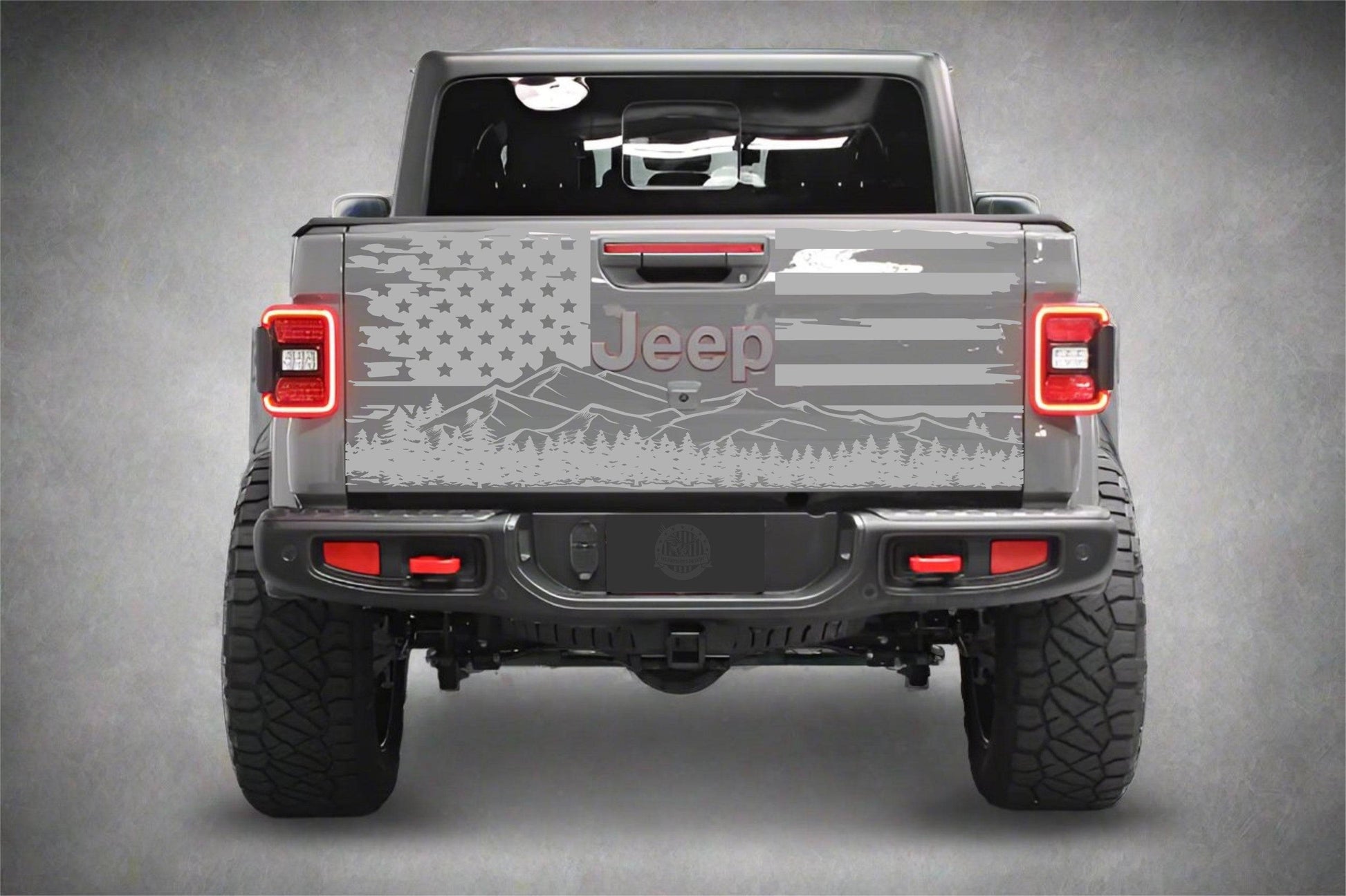 Mountain_Silhouette_American_Flag_Jeep_Gladiator_Decal