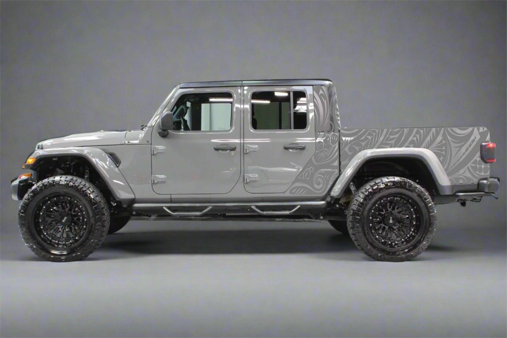 Polynesian_Tribal_Design_Decal_for_Jeep_Gladiiator2