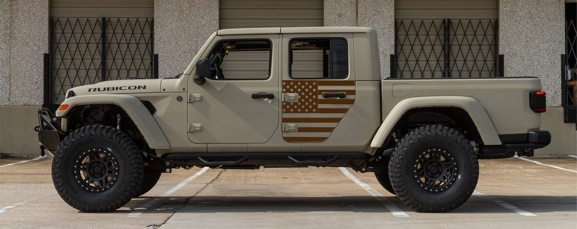 SET OF AMERICAN FLAG VINYL DECAL FOR JEEP GLADIATOR SIDE DOORS
